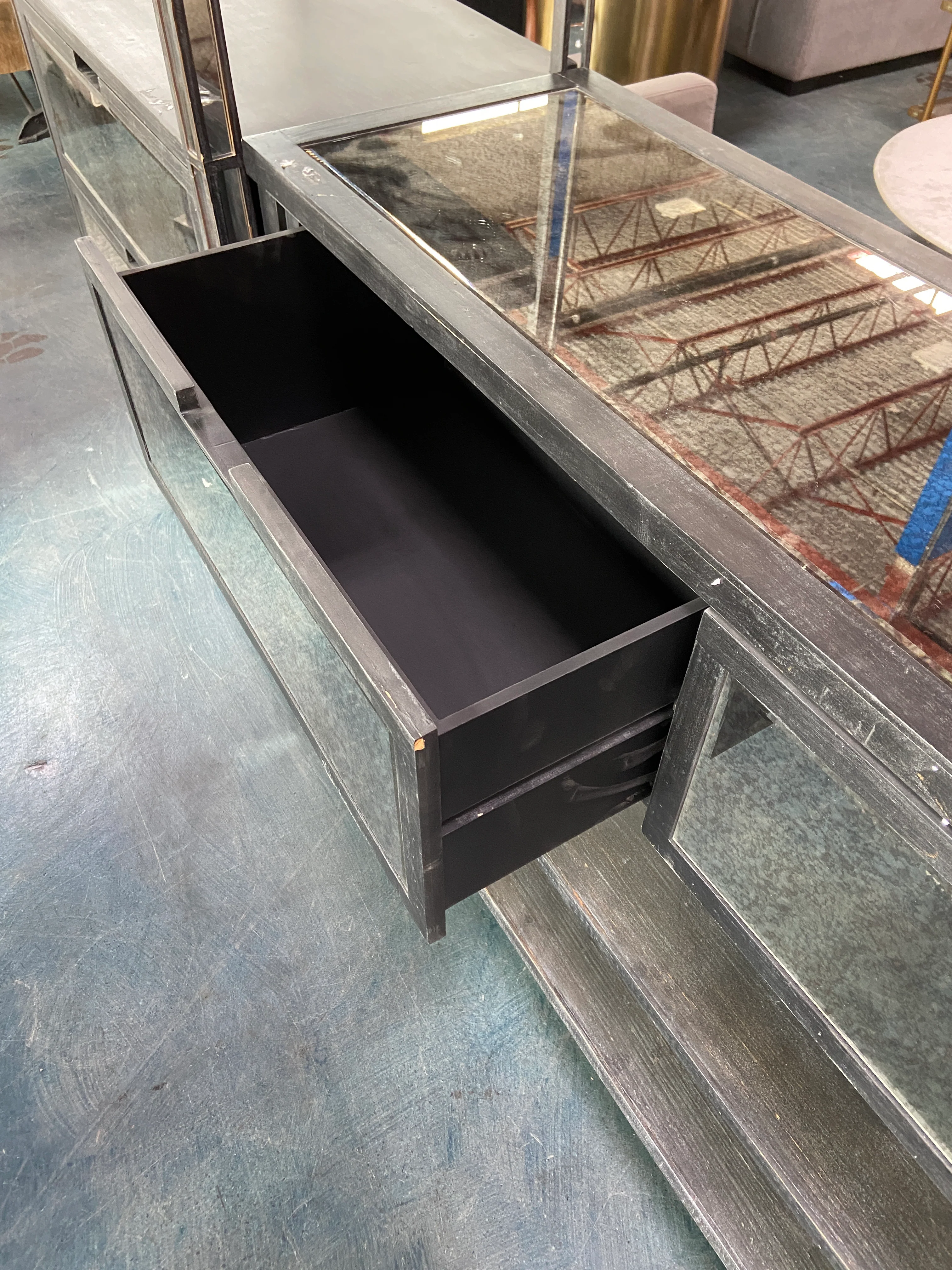 Mirrored Console Table (used) - Image 3