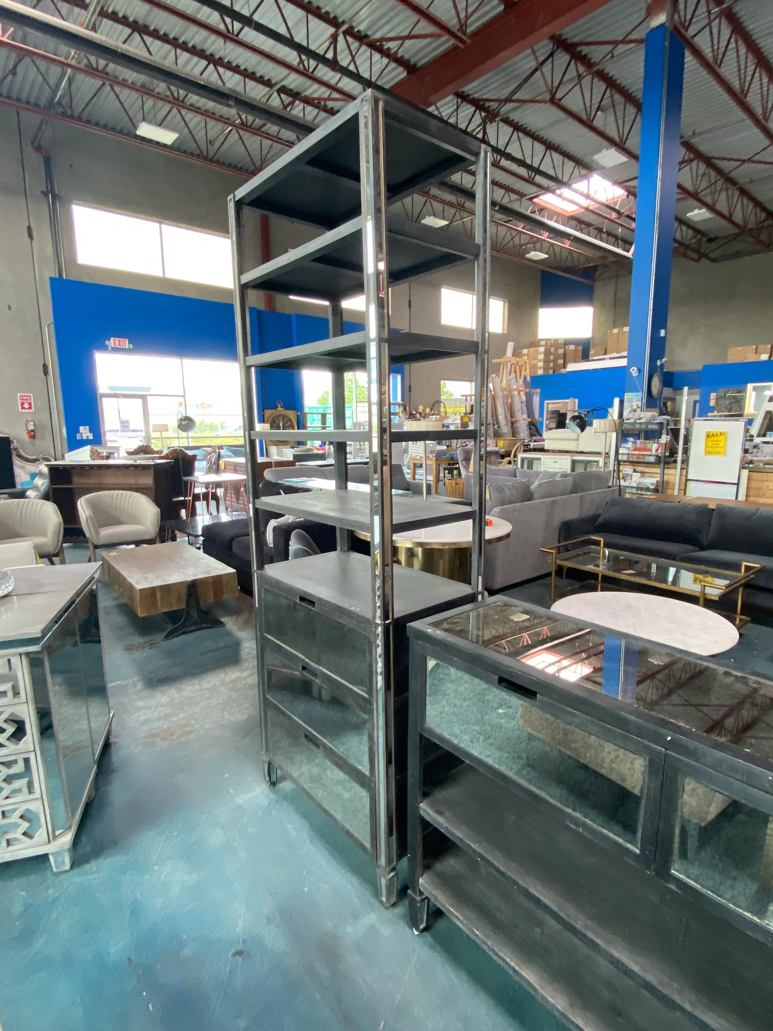 Mirrored Shelf (used) - Image 4